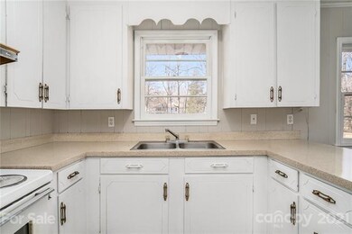 5102 Lewis Rd, Gastonia, NC 28052 - photo 6