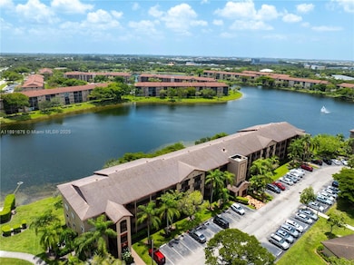 Plymouth at Century Village unit 309A, Pembroke Pines, FL 33027 - photo 3
