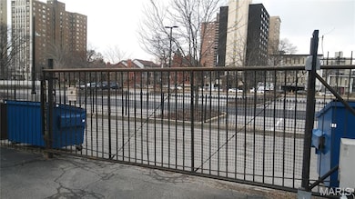 4496 Maryland Ave unit B, Saint Louis, MO 63108 - photo 2