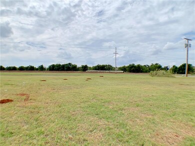 1207 E 7th St, Elk City, OK 73644 - photo 2