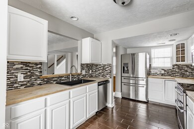 11125 Hickory Lake Ln, Indianapolis, IN 46235 - photo 7