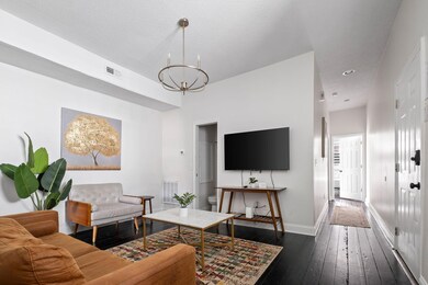 21-web-or-mls-021-18BlakeSt-AptA-Charles