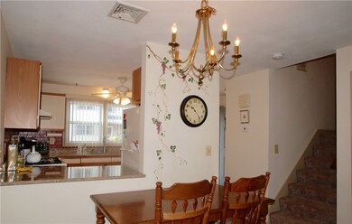 1603 Plainfield Pike unit E8, Johnston, RI 02919 - photo 5