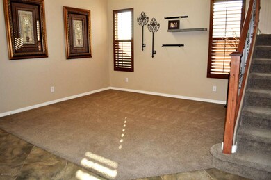 10856Reginal_LivingRm2