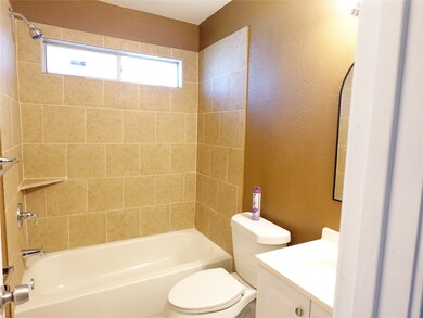 10549 Barnham St, Houston, TX 77016 - photo 4