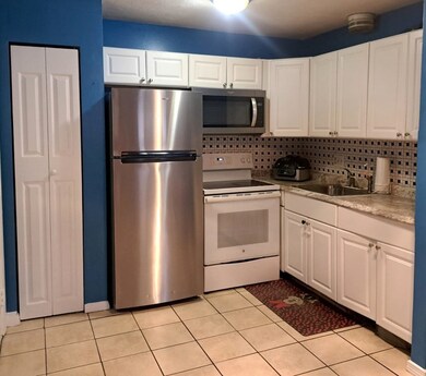 135 Winthrop St unit 3A, Framingham, MA 01702 - photo 2