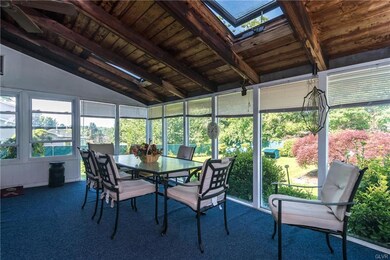 Sunroom - enjoy with family and friends or just re