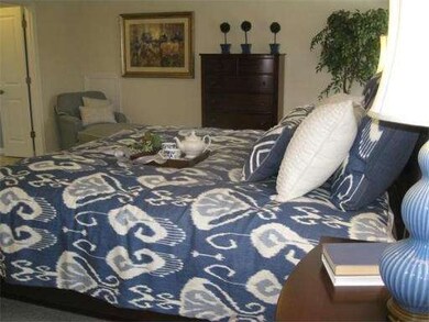 63 Farrington St, Franklin, MA 02038 - photo 7