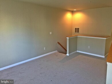 10822 Will Painter Dr, Owings Mills, MD 21117 - photo 5