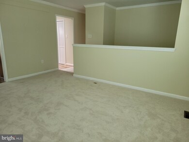 2512 Tabor Ct, Woodbridge, VA 22191 - photo 2