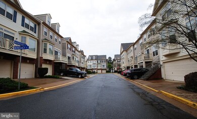46383 Monocacy Square unit 51, Sterling, VA 20165 - photo 2