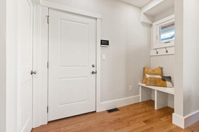 32 Cambridge Terrace unit 2, Cambridge, MA 02140 - photo 3