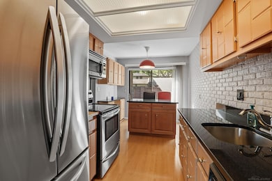 1105 Kirts Blvd unit C, Troy, MI 48084 - photo 5