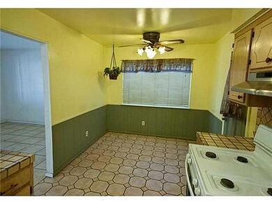 10401 Maxwood Dr, El Paso, TX 79935 - photo 5