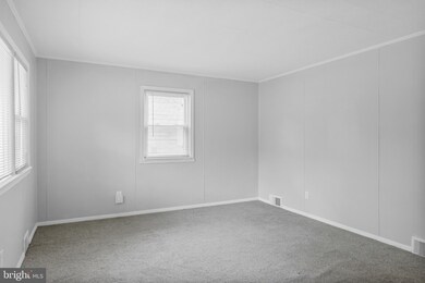 606 Emerson St, Lindenwold, NJ 08021 - photo 3