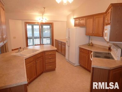 1895 14th St, Bettendorf, IA 52722 - photo 7