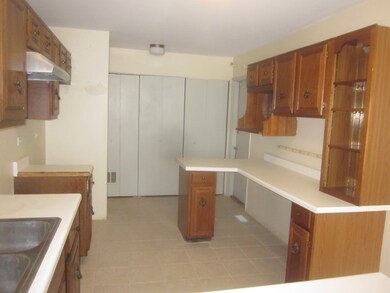 4561 Provincetown Dr, Country Club Hills, IL 60478 - photo 6