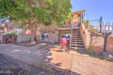263 S Sutherland St-3