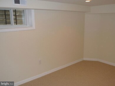 122 Division Ave NE, Washington, DC 20019 - photo 6