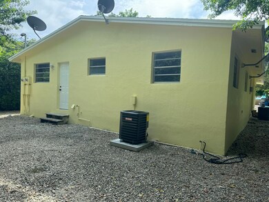 220 SIDE YARD