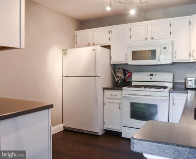 2320 Falls Gable Ln unit C, Baltimore, MD 21209 - photo 5