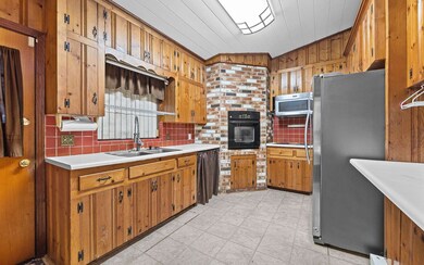 351 NW Gwen Lake Ave, Lake City, FL 32055 - photo 3