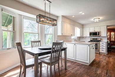Open eat-in kitchen to family room