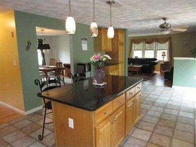 5 Hickory Ln, Georgetown, MA 01833 - photo 4