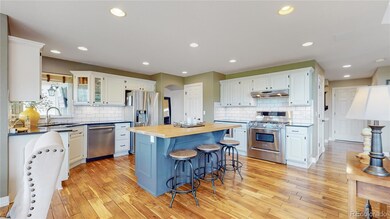 great kitchen for entertaining.