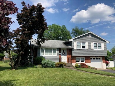 3122 Easthill Dr, Bethlehem, PA 18017 - photo 2