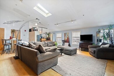 8-14 Newcomb St unit 7, Boston, MA 02118 - photo 7