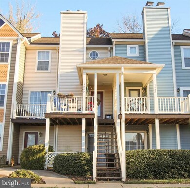 300D Locust St SE unit 6, Vienna, VA 22180 - photo 2