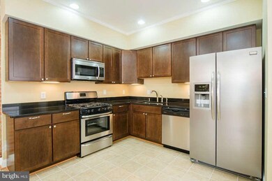 2114 E Fayette St unit A, Baltimore, MD 21231 - photo 6