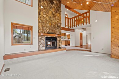 Living Room unstaged