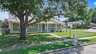 6119 S Hudson Place, Tulsa, OK 74136 - photo 2