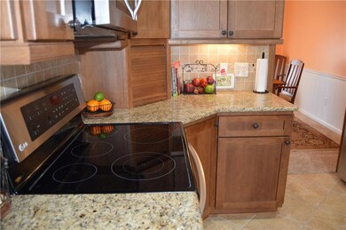 7907 Rene St, Lenexa, KS 66215 - photo 5