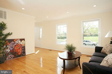 18112 Headwaters Dr, Olney, MD 20832 - photo 4