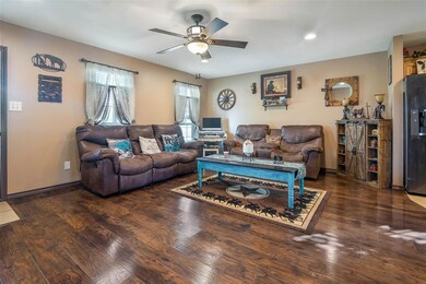 416 E Monterey St, Denison, TX 75021 - photo 6