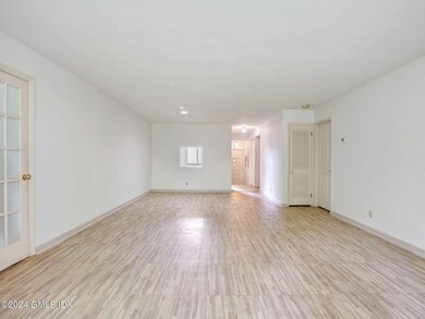 17 Palmer Street, Unit 3, Cos Cob