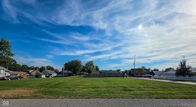 1129 Roosevelt St, Linton, IN 47441 - photo 2