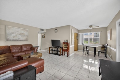 64 Canterbury C, West Palm Beach, FL 33417 - photo 5
