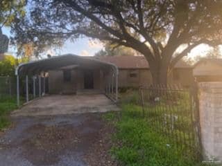 210 Tahiti Dr, Weslaco, TX 78596 - photo 5