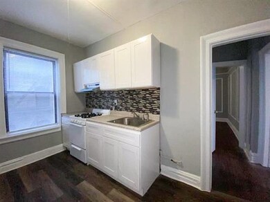 117 Corbin Ave unit 205, Jersey City, NJ 07306 - photo 4