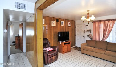 Living Area To Primary!