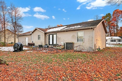 30175 Wynd Tree Blvd, Elkhart, IN 46516 - photo 3