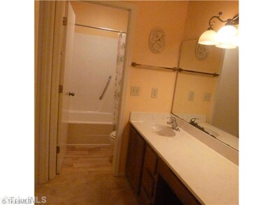 Master Bath/Spa.