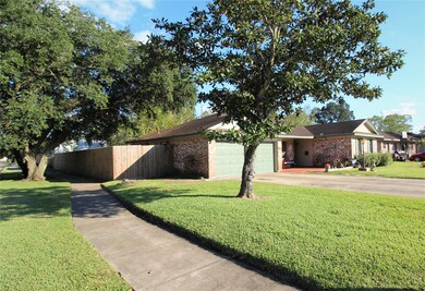 707 Kost Rd, Alvin, TX 77511 - photo 3