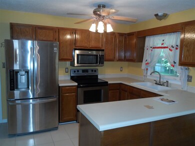 108 Coachman Ct, Jacksonville, NC 28546 - photo 7