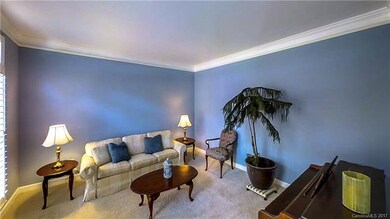 Multi-use room could be a  Living room / Study / O