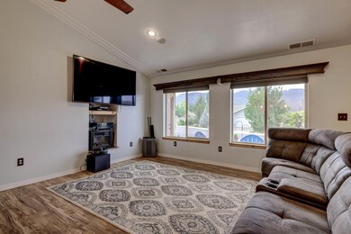 760 W 130 N, Parowan, UT 84761 - photo 4